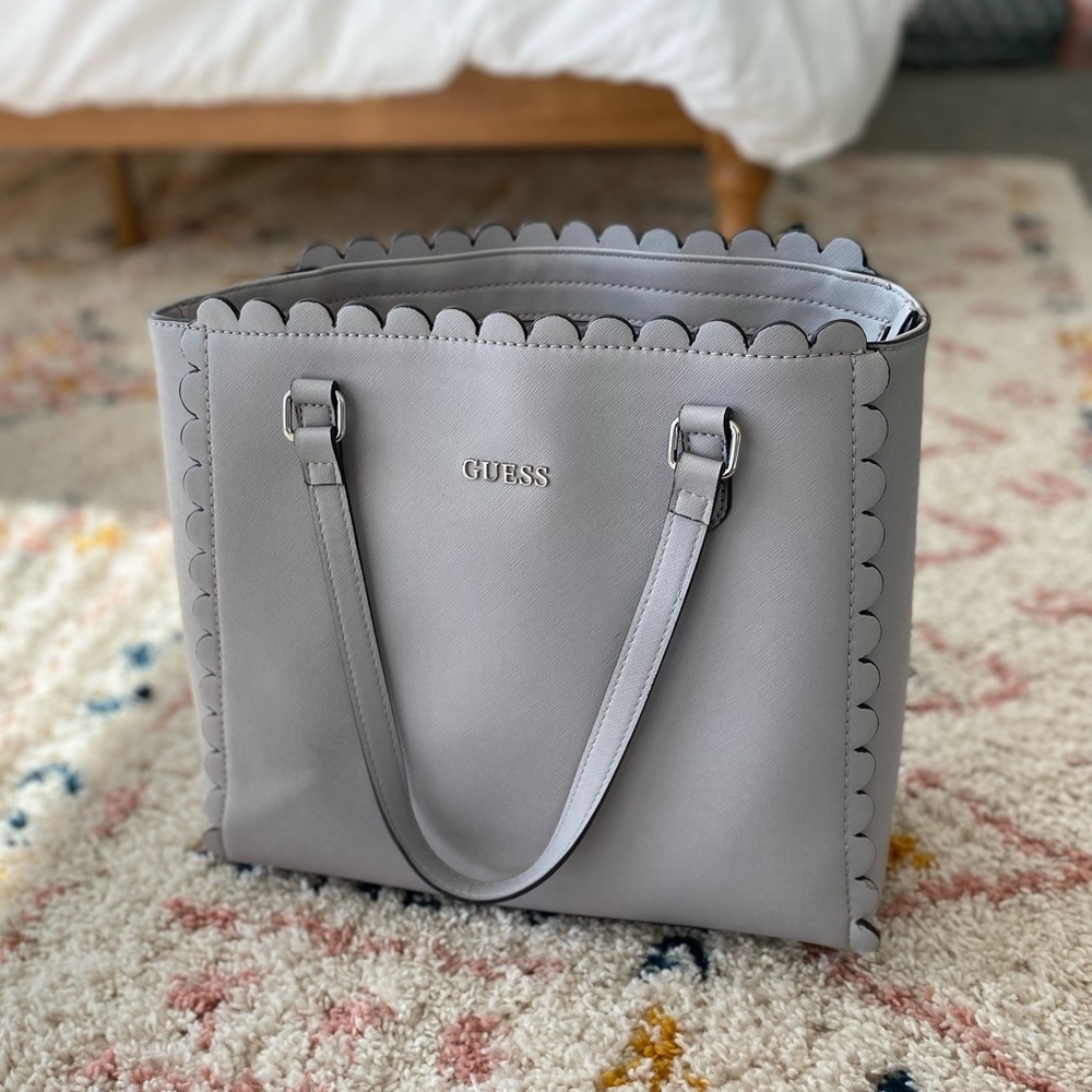 Guess totebag